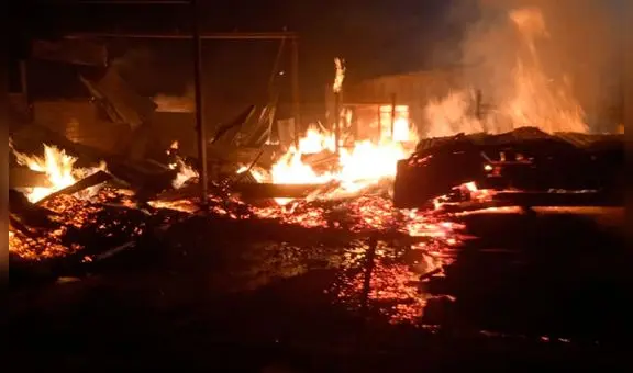 Incendio en carpintería de Gobierno Regional de Arequipa: fuego se expandió hasta albergue infantil