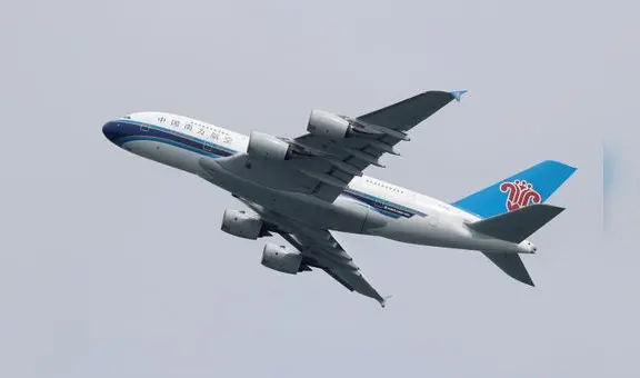 México y China inauguran ruta aérea de 14.000 kilómetros