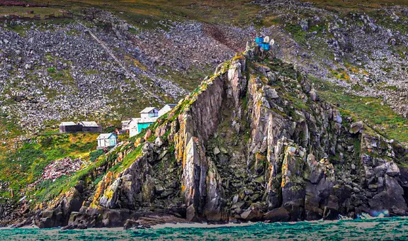 La extraña isla Diómedes, donde los vecinos tienen 21 horas de diferencia: comparten territorio USA y Rusia