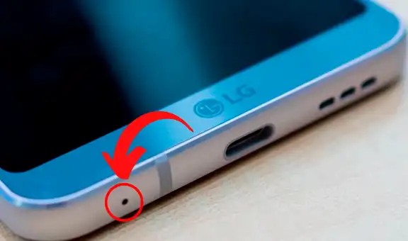 ¿Para qué sirve el agujero en la parte inferior de tu teléfono? Esto pasa si intentas meter un alfiler