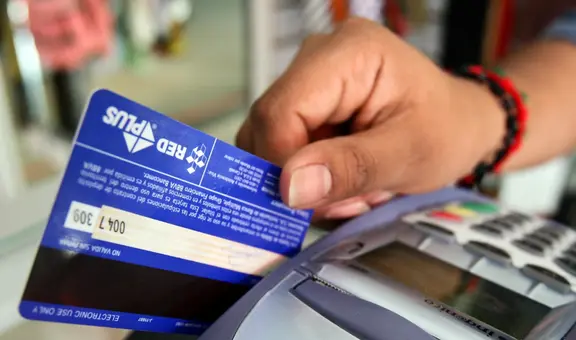 ¿Cuándo es legal cobrar un 5% extra por pagos con tarjeta? Descúbrelo aquí