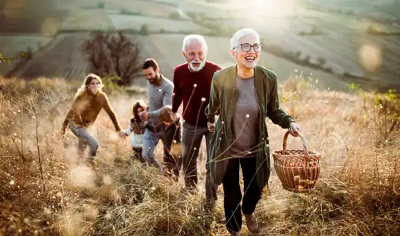 El país con mayor esperanza de vida en América no es Estados Unidos: personas viven hasta 82 años