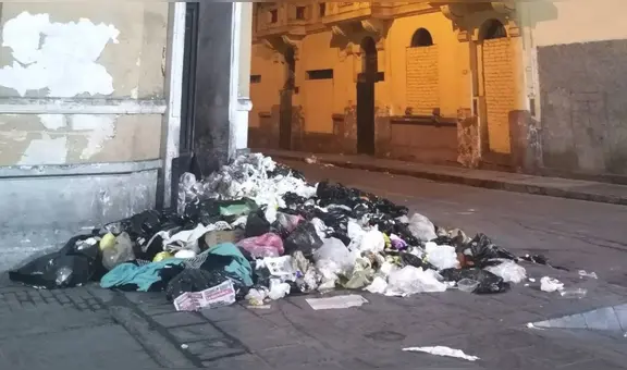 Centro de Lima: vecinos denuncian calles llenas de basura por despido de personal de limpieza