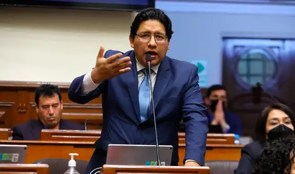 Ilich López solicitó su reincorporación a Acción Popular y no se descartan más regresos