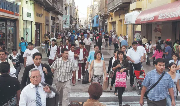 CCL: Más de la mitad de la clase media es informal