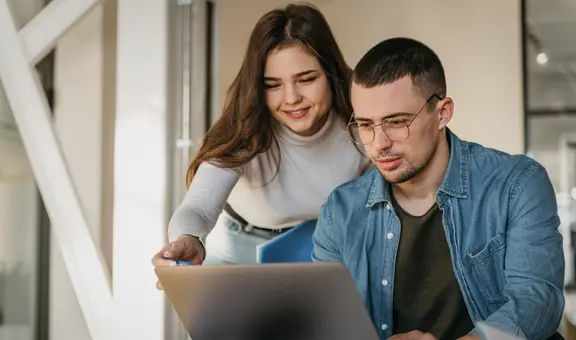 Descubre cuáles son los sectores que generan más oportunidades laborales en Estados Unidos en 2024