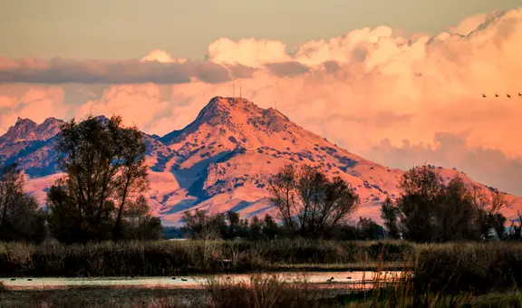 El país que tiene la cordillera más pequeña del mundo está en América: puede cruzarse en menos de 24 horas