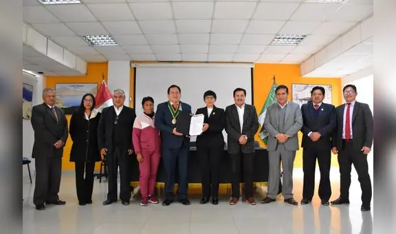 Convenio entre UNAAT y Municipalidad de Huasahuasi otorga vacantes por admisión