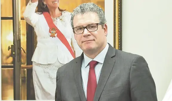 Sutep y Colegio Médico condenan declaraciones del ministro Morgan Quero