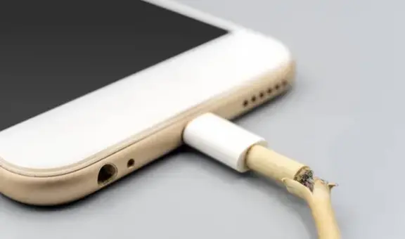 ¿Por qué no debes cargar tu celular con un cable roto? Conoce los peligros a los que te expones