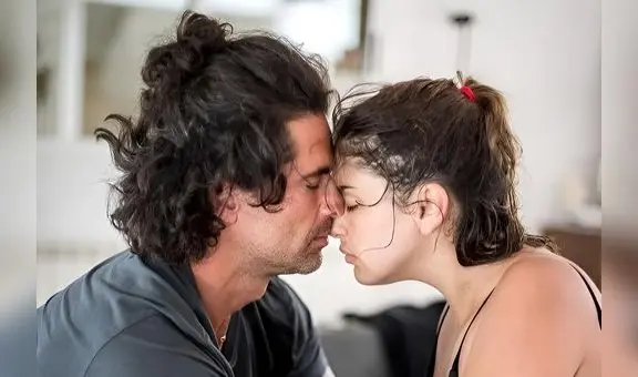 Michelle Renaud comparte fotografías de su parto en casa con sus seguidores de Instagram