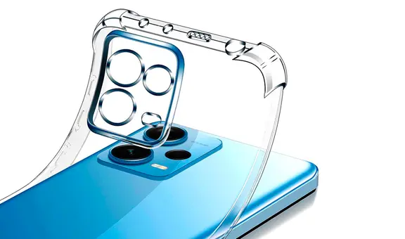 ¿Por qué no deberías usar la funda protectora transparente que encuentras en la caja de tu teléfono nuevo?