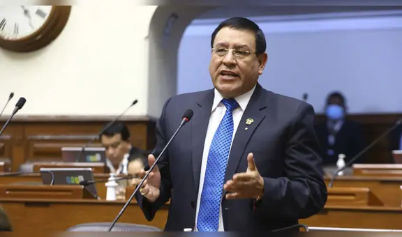 Alejandro Soto denuncia a periodistas tras ser calificado como uno de los políticos que avergüenza al Cusco