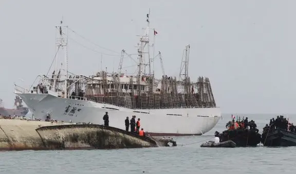 Produce: embarcaciones extranjeras serán sometidas a control satelital para acabar con pesca ilegal