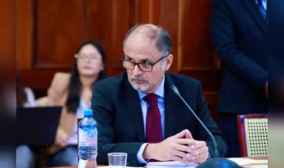 Congreso nombra a nuevo contralor en plena disputa entre Nelson Shack y el Gobierno