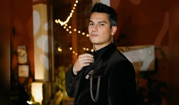 Pipe Bueno obtiene su residencia en México y firma contrato con Warner Music