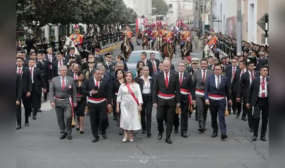 Gabinete ratifica búsqueda de sobrevivencia del gobierno