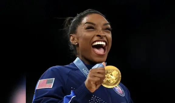 Simone Biles hace historia al liderar a Estados Unidos hacia el oro en gimnasia artística en París 2024