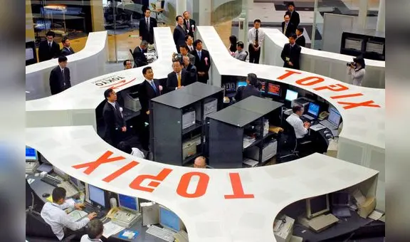 Lunes en rojo: bolsa japonesa sufre la peor caída desde 1987 y otros mercados con importantes bajas