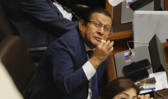 Eduardo Salhuana: 63% de la ciudadanía desaprueba la elección del nuevo presidente del Congreso, según IEP