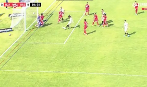 ¡Polémico! William Riveros anotó gol para Universitario, pero VAR anuló el tanto por offside del 'Tunche' Rivera