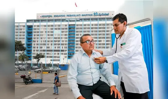 ¿Puedo asegurar a mi pareja sin estar casados en EsSalud? Esto es lo que debes saber sobre el seguro social