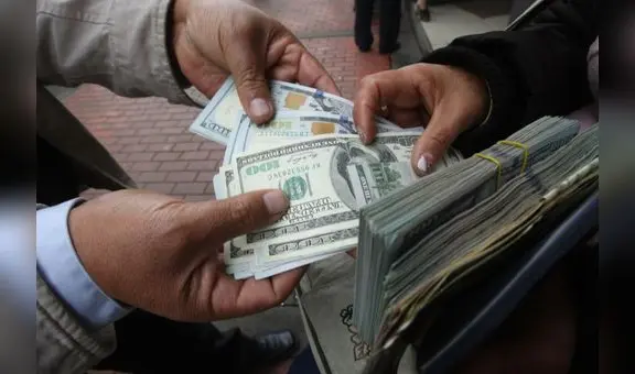 Tipo de cambio: dólar cierra hoy, martes 13 de agosto, igual que ayer con S/3,7440