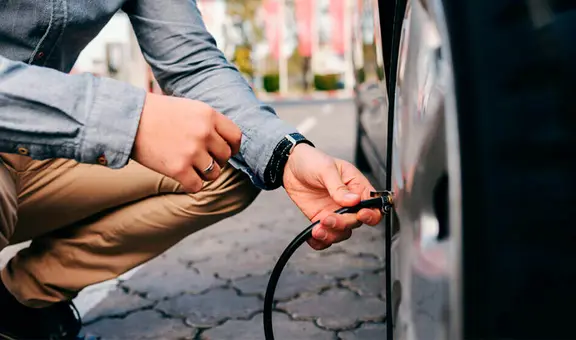 ¿Cómo saber hasta cuánto debo inflar mis llantas? Esta es la presión adecuada para los neumáticos