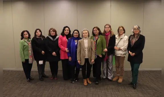 Exministras y asociaciones rechazan fusión del Mimp y Midis