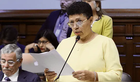 Fujimorista Martha Moyano propone que el presidente pueda ser suspendido hasta por dos años