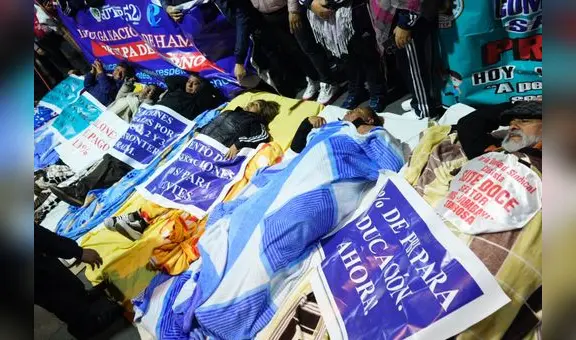 Maestros inician huelga de hambre en demanda de mejoras salariales