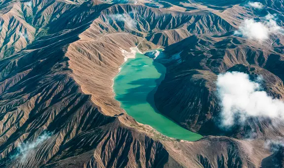 La laguna color verde esmeralda de Colombia: razones científicas y leyendas locales sobre su extraña coloración