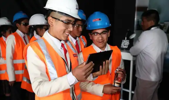 ¿Cuánto gana un practicante de industria minera? Sector es el mejor pagado en Perú, según IIMP