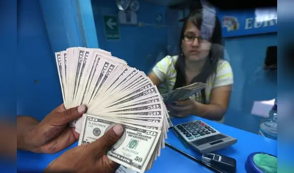 Tipo de cambio: dólar cierra a la baja hoy, martes 27 de agosto, con S/3,7370