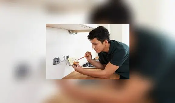 “Una decisión que salva vidas”, el spot para alertar el riesgo de los productos eléctricos falsificados