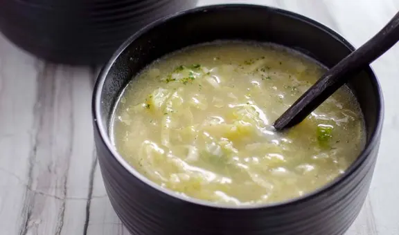 El caldo que deberías incluir en tu dieta diaria para fortalecer y mejorar la memoria