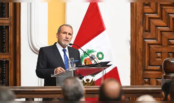 Comisión de Relaciones Exteriores cita al ministro Elmer Schialer tras sus declaraciones sobre Venezuela