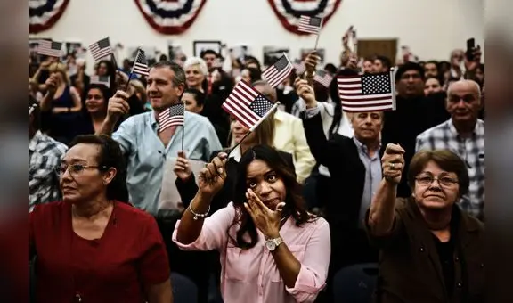 La BUENA noticia para los inmigrantes en Estados Unidos que buscan obtener rápido la ciudadanía americana