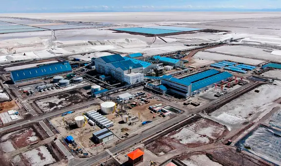 Rusia invirtió 976 millones de dólares para explotar el mayor yacimiento de litio del mundo: está en Sudamérica y comenzará en 2025