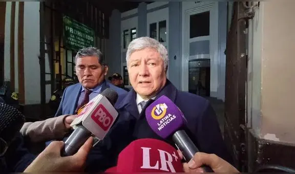 Fiscalía pide 4 años de prisión contra Mateo Castañeda por revelar identidad de testigo protegido del caso Waykis en la sombra