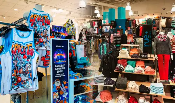 La reconocida tienda de ropa juvenil que cerrará más de 500 locales en Estados Unidos tras declararse en quiebra por tercera vez
