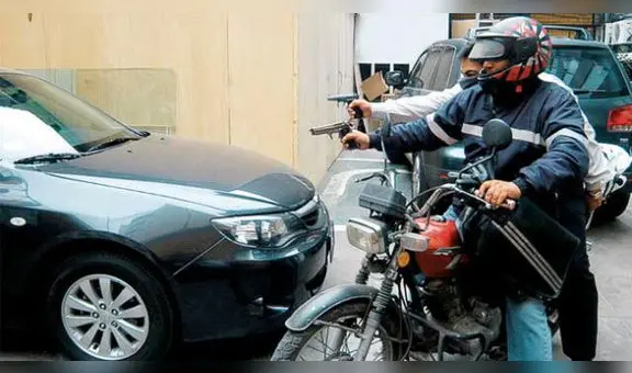 ¿Prohibir que vayan dos en una moto es la solución al problema?