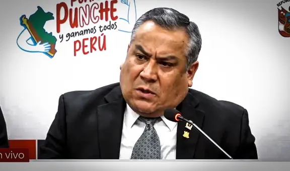 Gustavo Adrianzén se enoja y concluye conferencia tras pregunta sobre contradicciones de Dina Boluarte en Mikonos