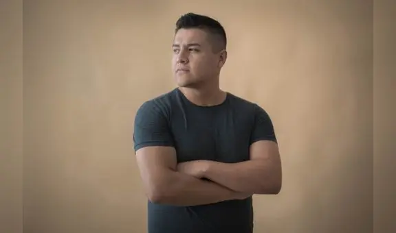 Charlie Becerra: "Es más cómodo escribir de lo que pasó en la casa de mi abuela a ir a meterte en la mitad del Amazonas"