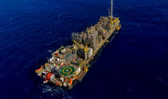 El único país de América Latina que desafía a Estados Unidos como mayor productor de petróleo en 2025