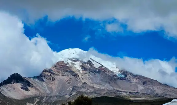 La montaña más alta de la Tierra supera al Everest por casi 2.000 metros y se encuentra en América