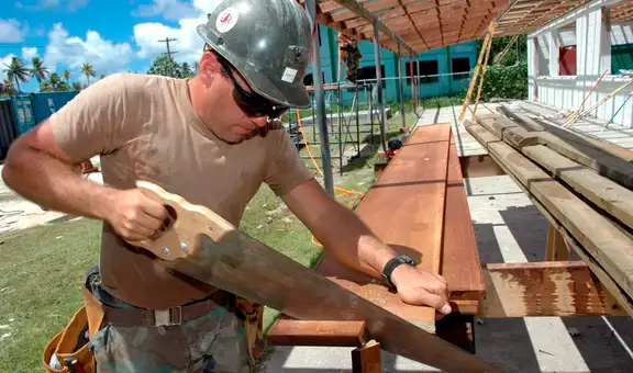 Latino revela los errores que cometen los inmigrantes en Estados Unidos al encontrar trabajo: "La triste realidad"