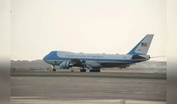 Air Force One, el 'indestructible' avión presidencial de EE. UU. que puede aguantar un ataque nuclear de sus enemigos