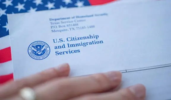 Excelentes noticias de USCIS: estos inmigrantes pueden obtener gratis la residencia en Estados Unidos