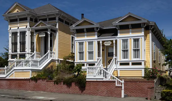 Excelentes noticias para los inmigrantes en California: la ciudad más barata está a dos horas de Los Ángeles